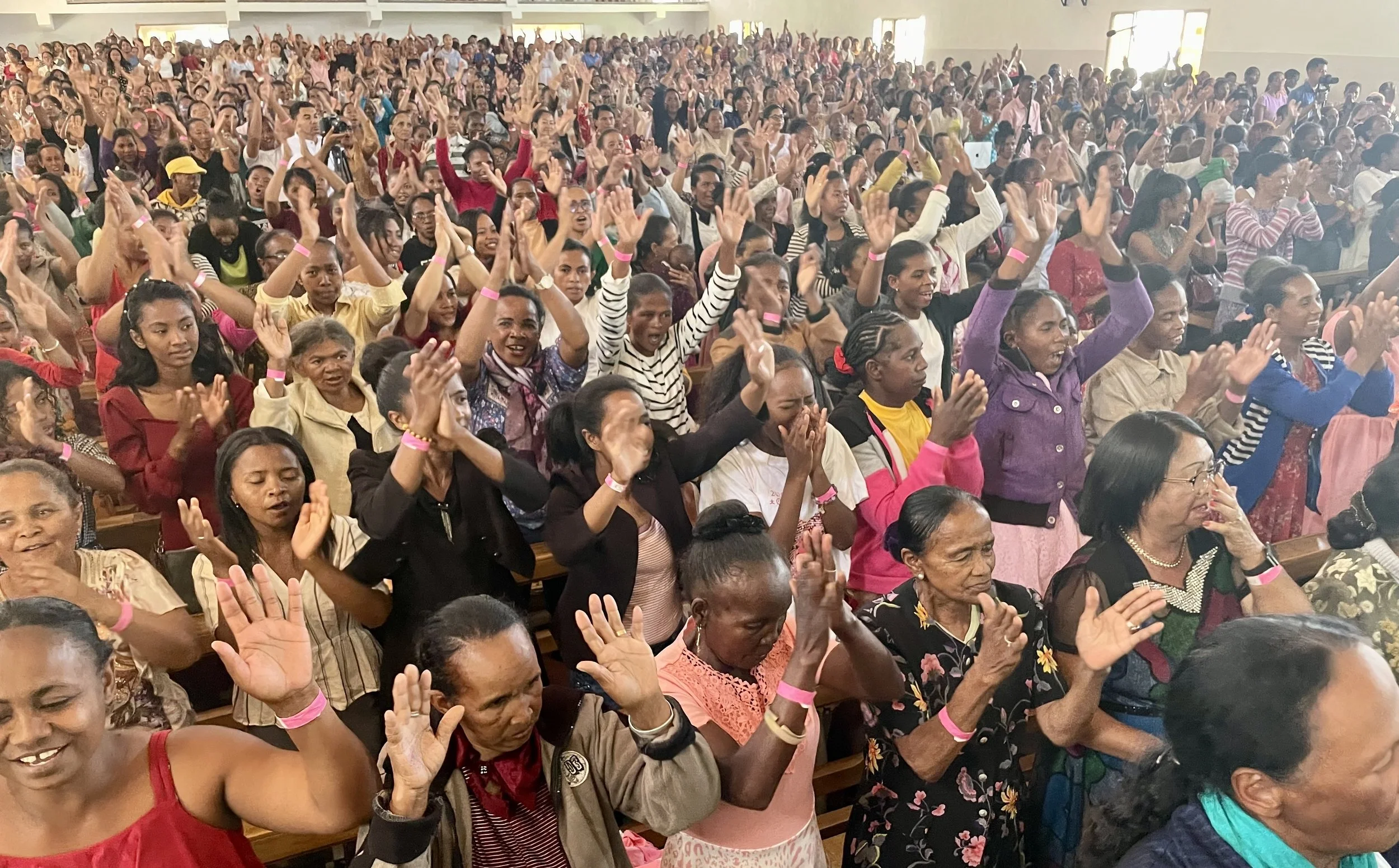 ETN Madagascar Crowd.jpeg