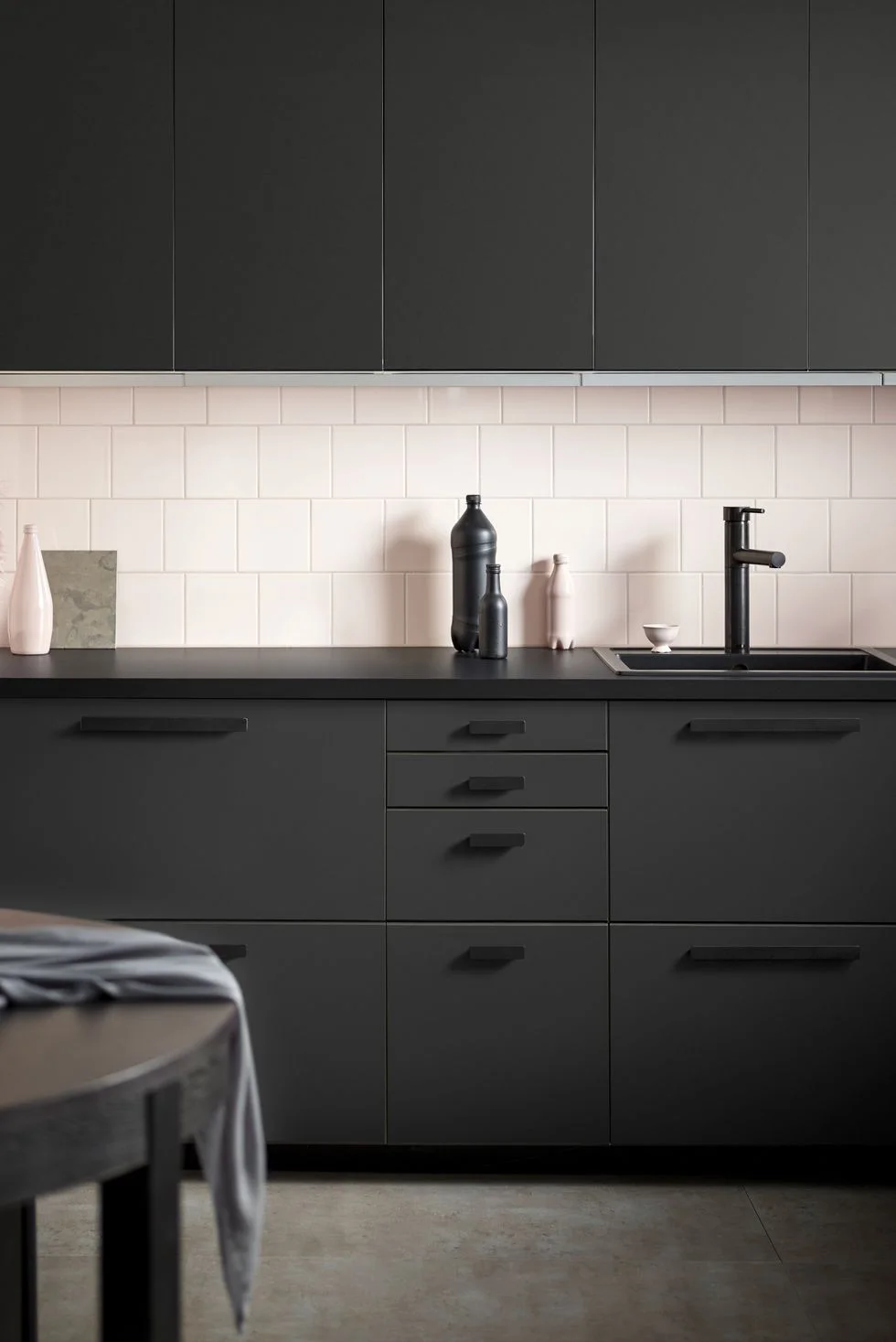 Modern and Striking Black Cabinets