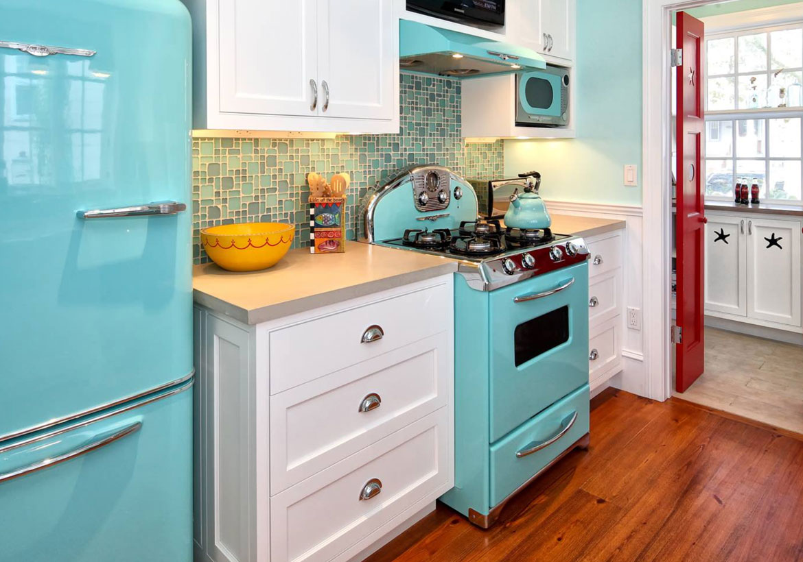 Something that brings together both old and new—with a touch of blue!