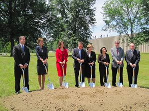 From left: Willard Plant Manager Rick Sheppard, HCDC Executive Director Carol Knapp, Team NEO Christine Nelson, Ohio Governor John Kasich, Campbell Soup President & CEO Denise Morrison, Pepperidge Farm President Irene Britt, Willard City Manager Brian Humphress, and JobsOhio Managing Director David Mustine.