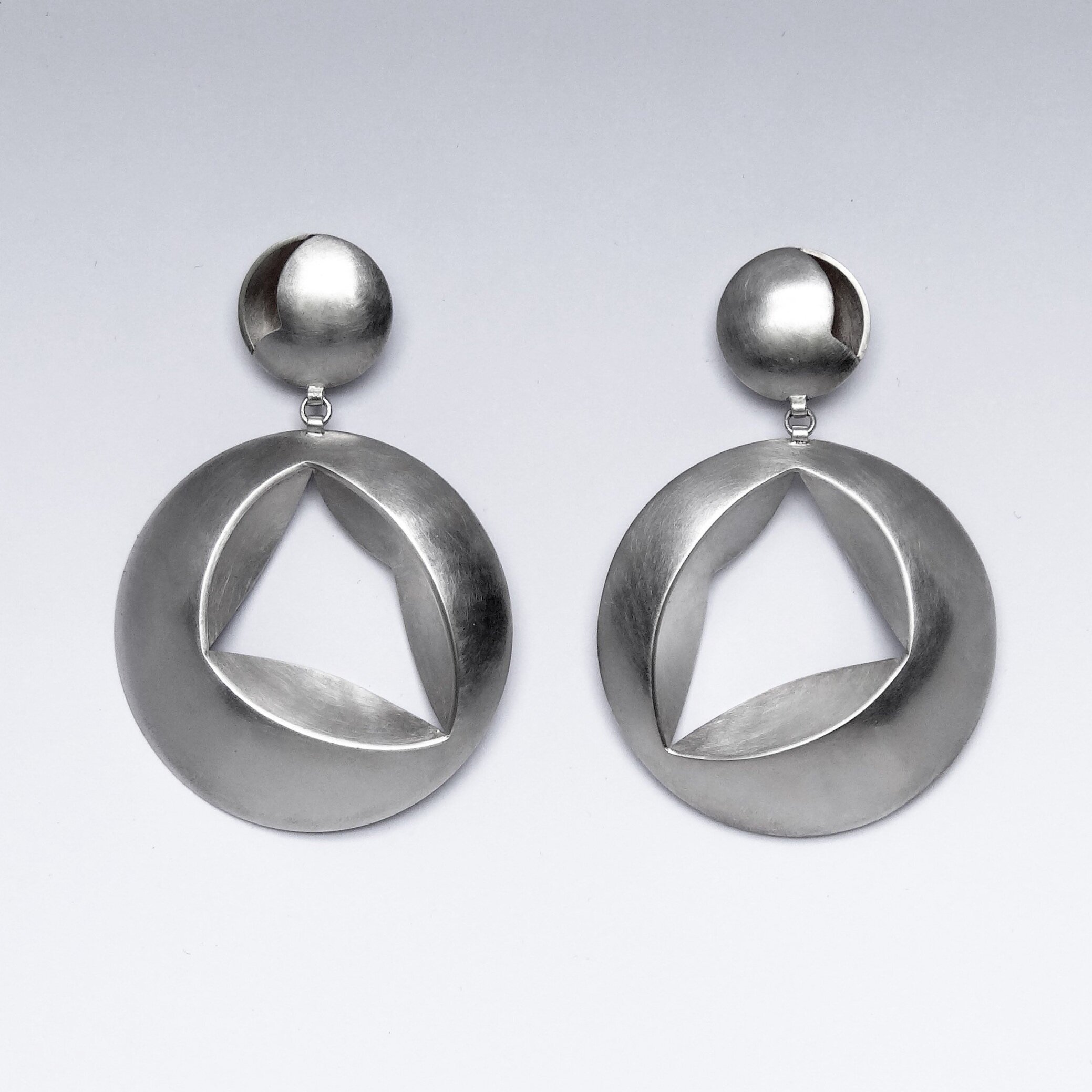 Silver_organic_drop_earrings.jpg