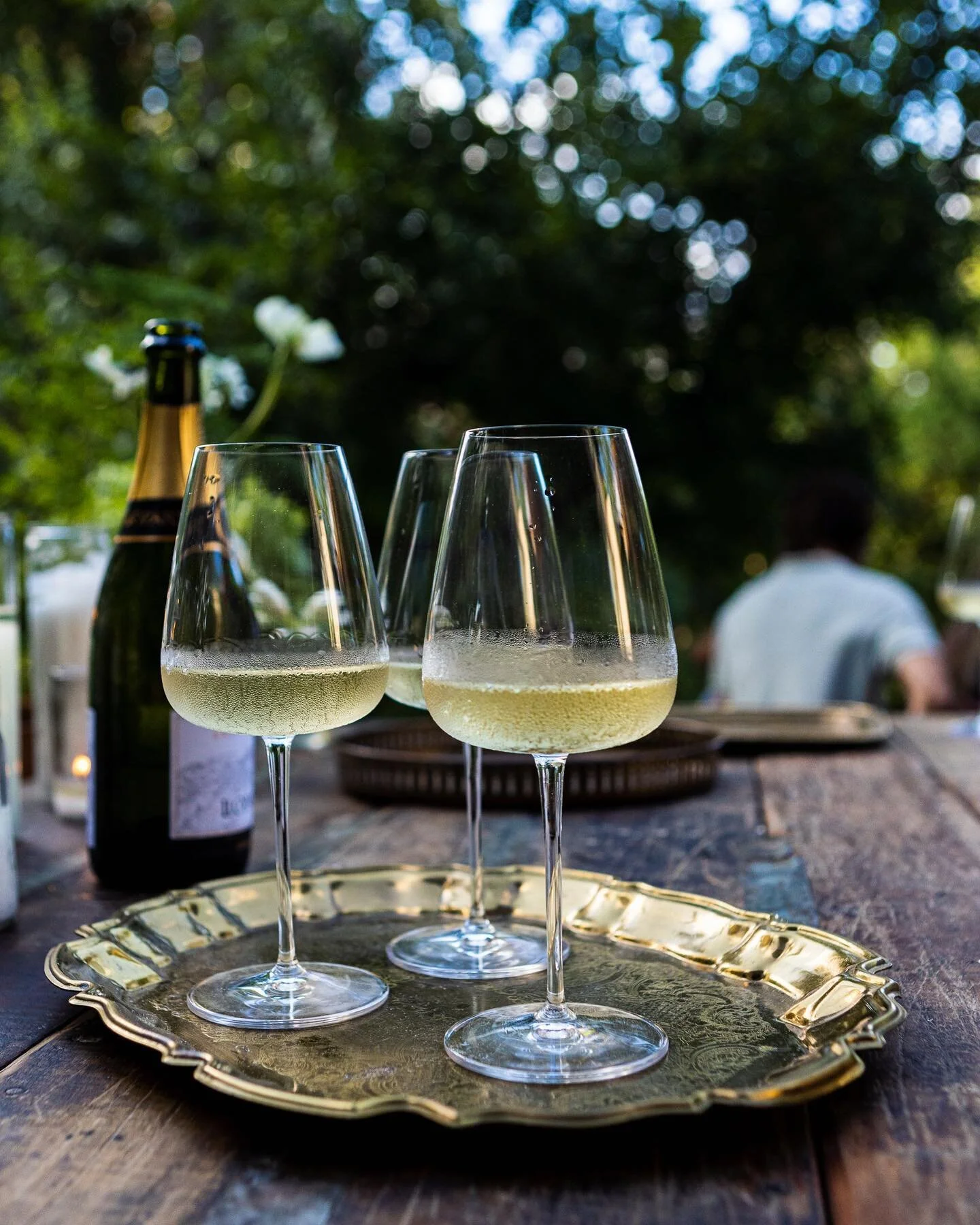 Crisp.
&bull;
&bull;
&bull;
&bull;
#whitewine #whitewines #coldwhitewine #winephotographer #winetasting #winelover #winecountry #foodphotography #foodie #glassofwine