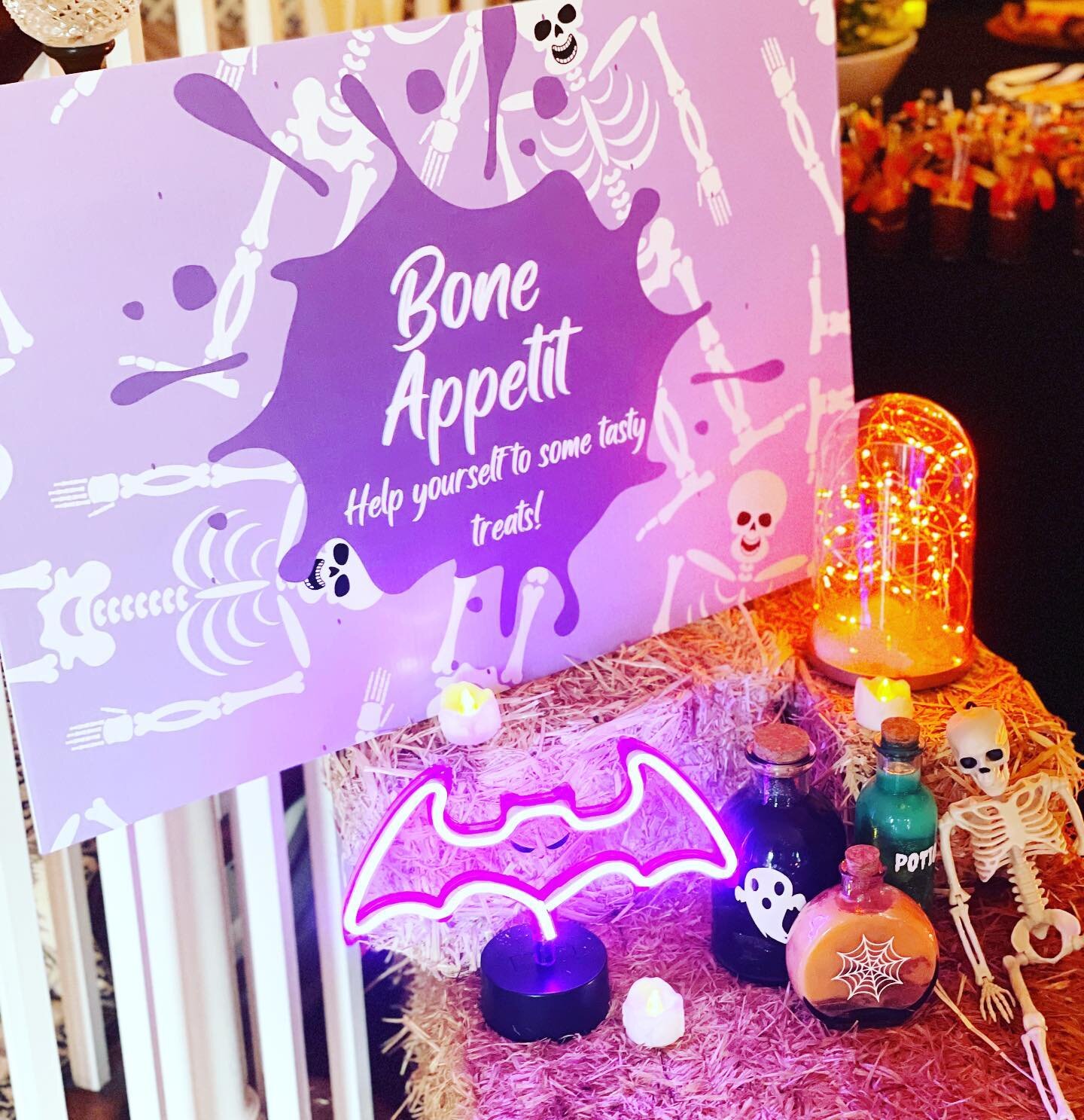We love hittin&rsquo; the punny bone&hellip; 🦴💀

(Nailed it, again! 😂)

#halloween #punny #puns #party #events #decor #inspo #design #inspiration #kids