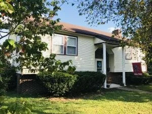 836 Madison Ave Clifton Forge, VA 24422