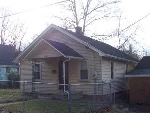 1214 E. Hillcrest Dr Covington, VA 24426