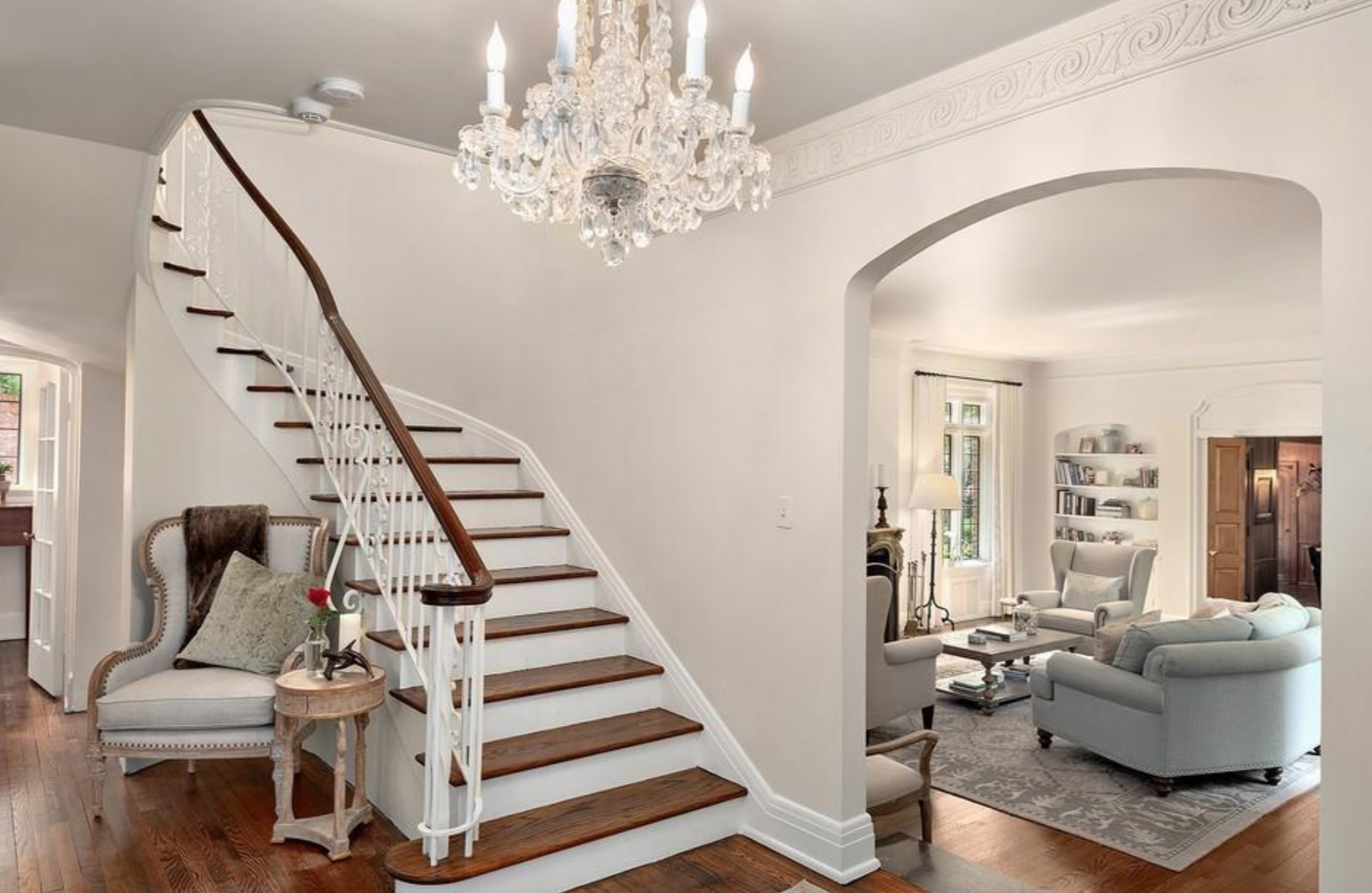 asheville_tudor_staircase.png