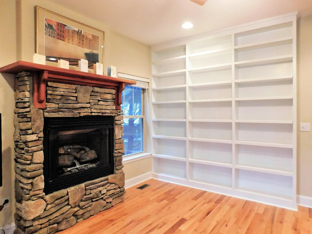 1-bookshelf-spot-1050_orig.jpg