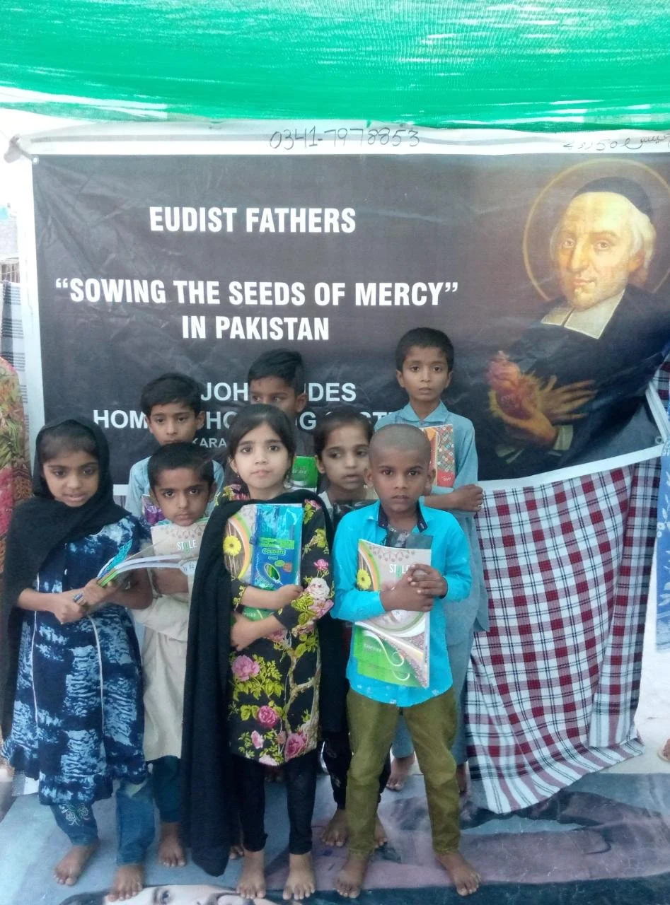 Students and families taking part in the St. John Eudes Home Schooling System in Karachi.