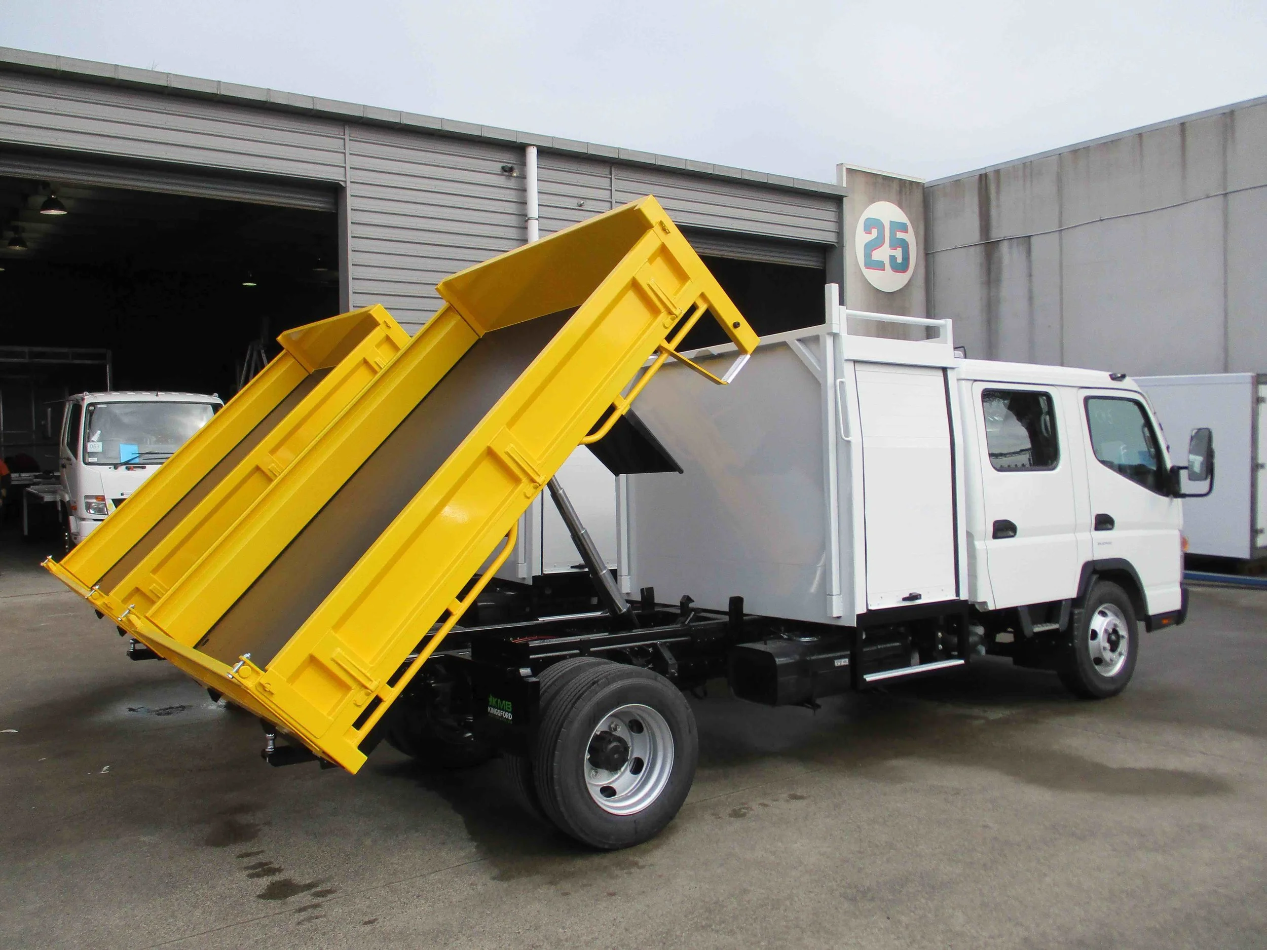 IMG_0138.Tipper.jpg
