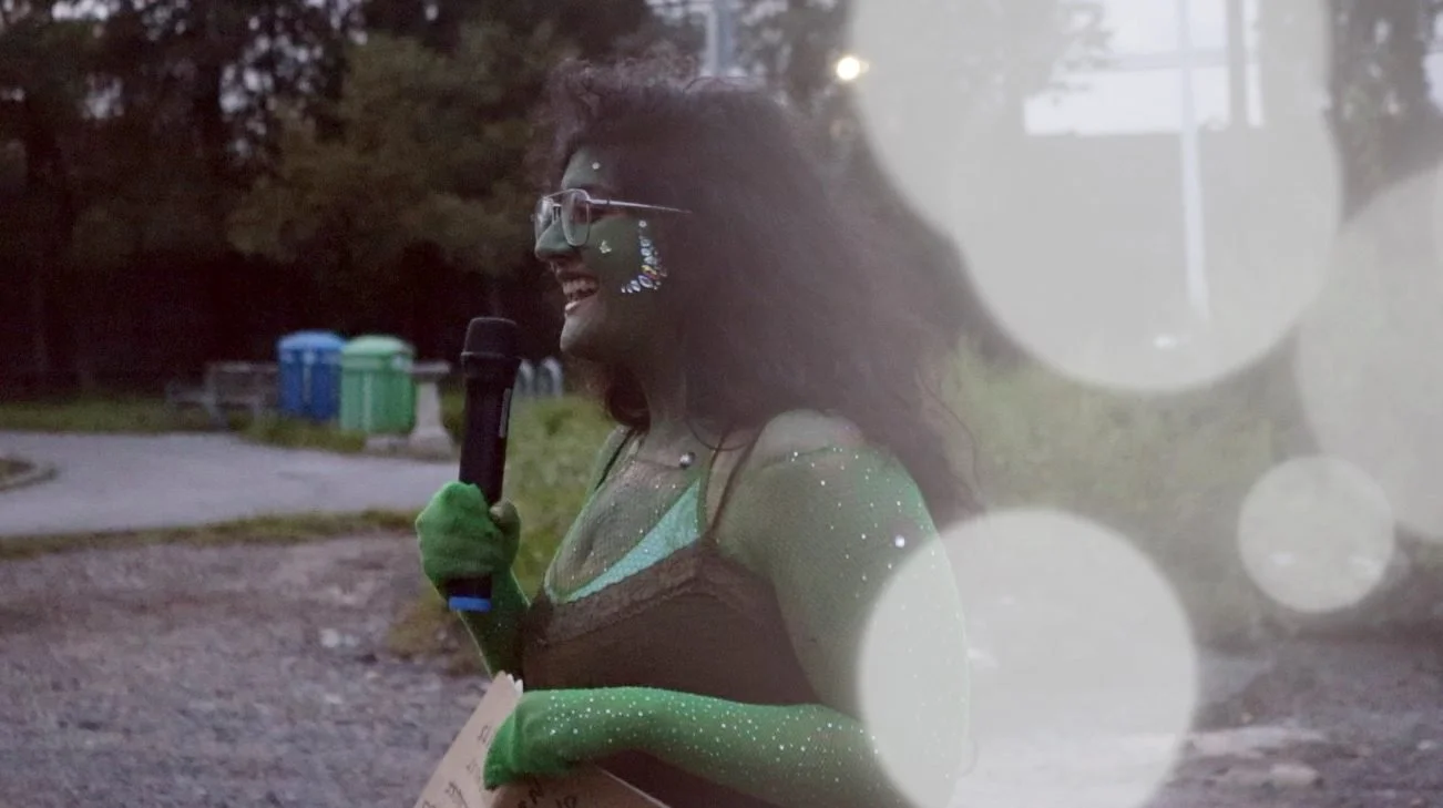 ssu-20-green-microphone-park.jpg