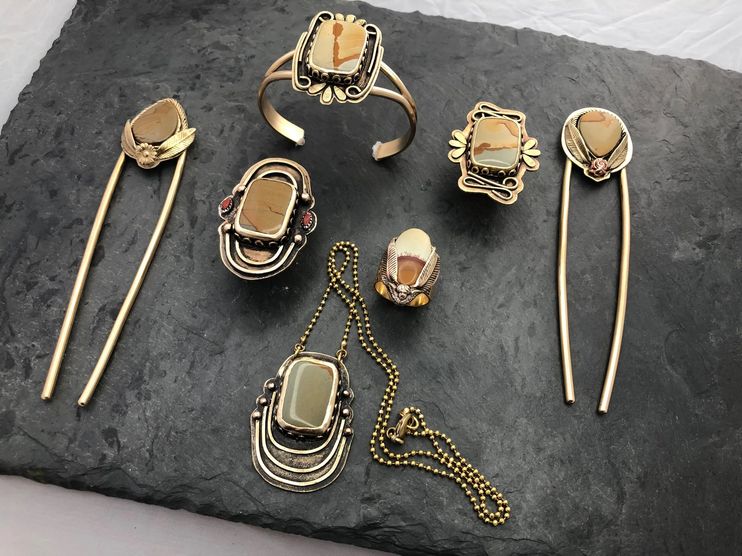 45B35351-AFF8-41D4-8A25-E6F18C046FDE