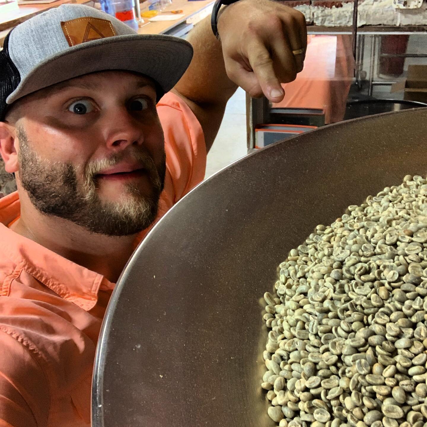 Roast day at Lincoln Road 🚀 Fresh Colombian coffee beans for our wholesale customers being shipped out for next day delivery 🚚 📦 Know a Kentucky, West Virginia or Virginia coffee shop? Tag them in this post! We&rsquo;d love to supply their coffee 