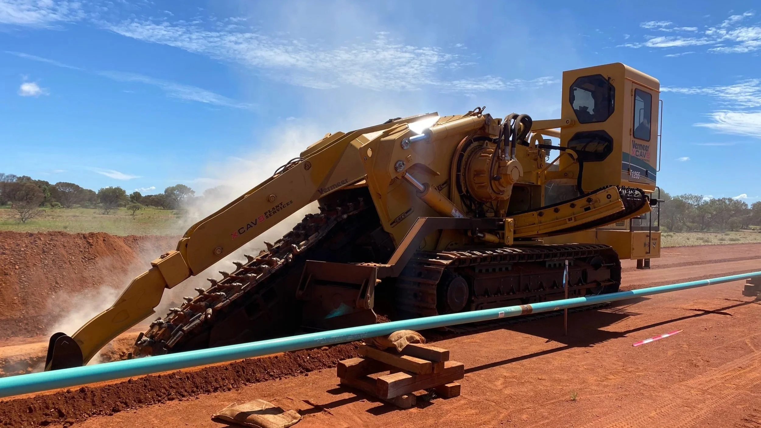 Vermeer T1255 Trencher Trenching in Western Australia for the installation of a product pipeline 