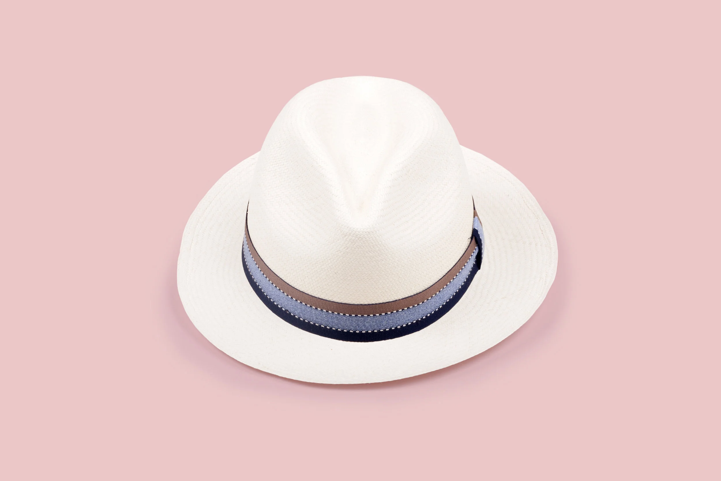 Elegancia Tropical front view miami short brimmed straw panama hat white