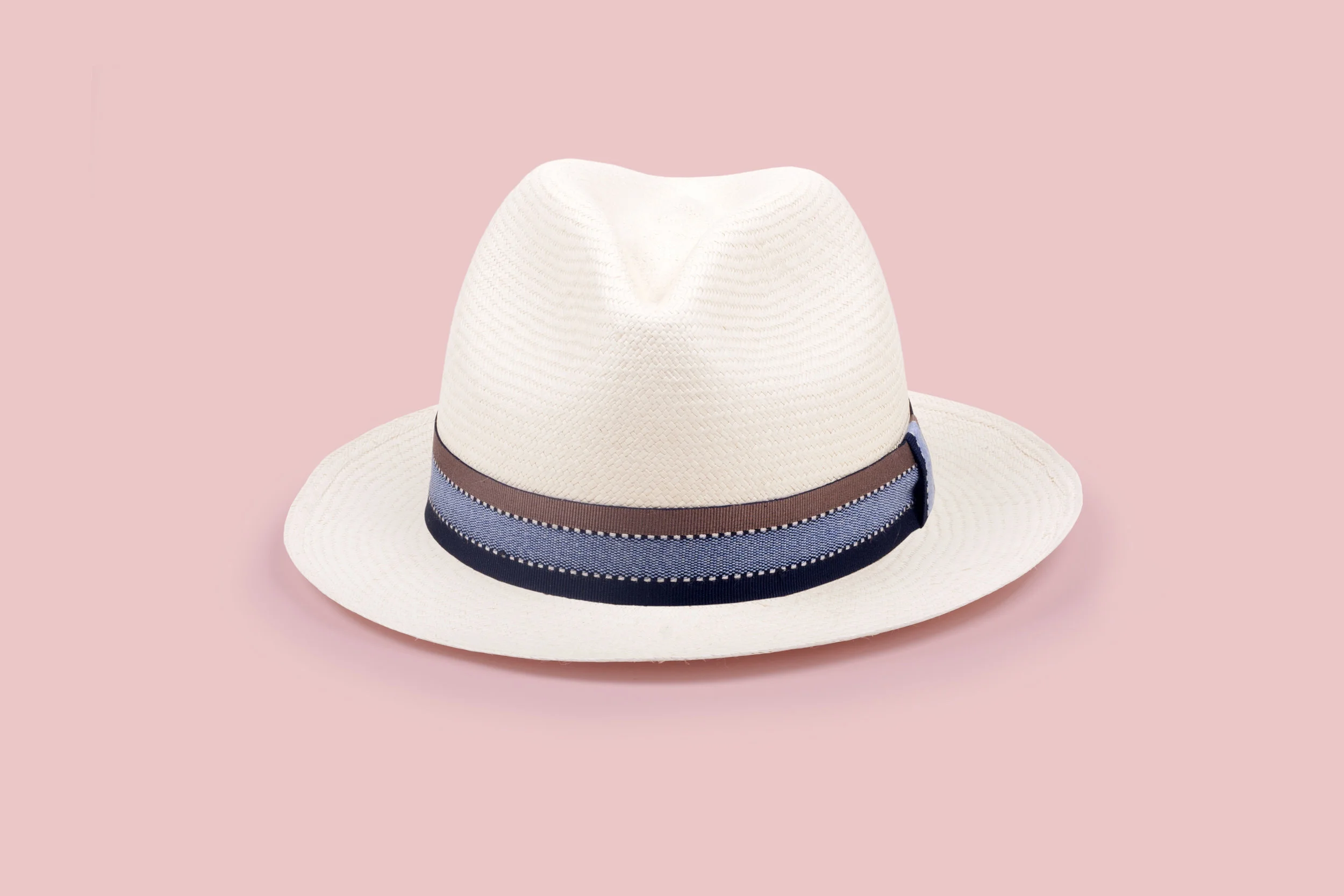 Studio photograph of elegancia tropical miami straw panama hat white