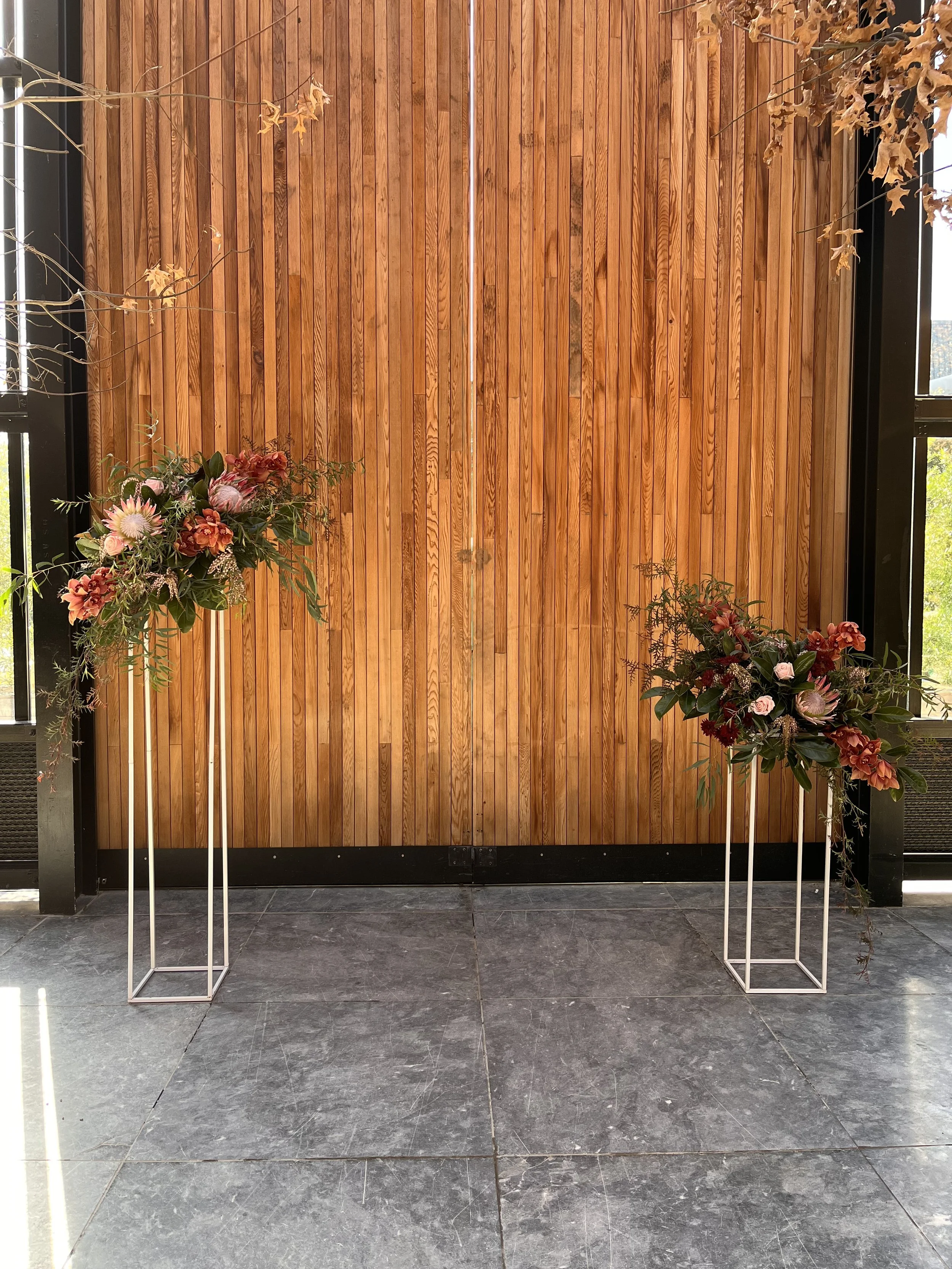 Arrangement Stands