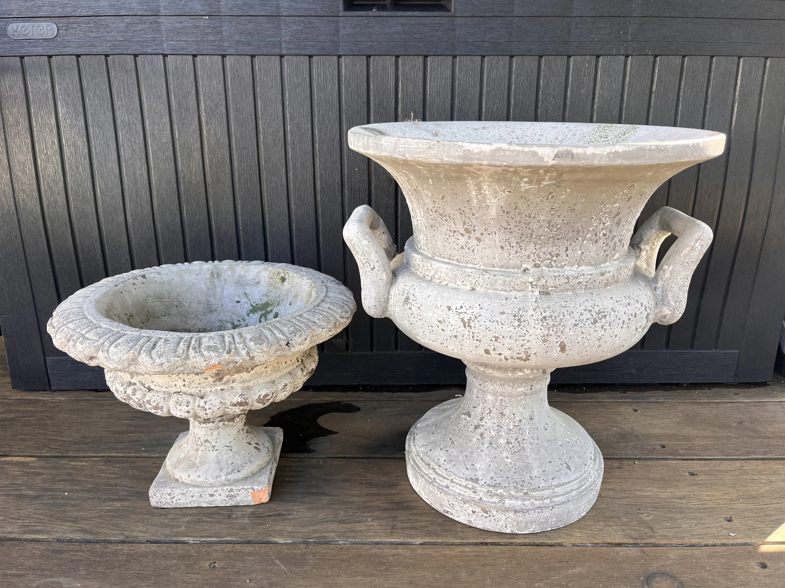 Urns