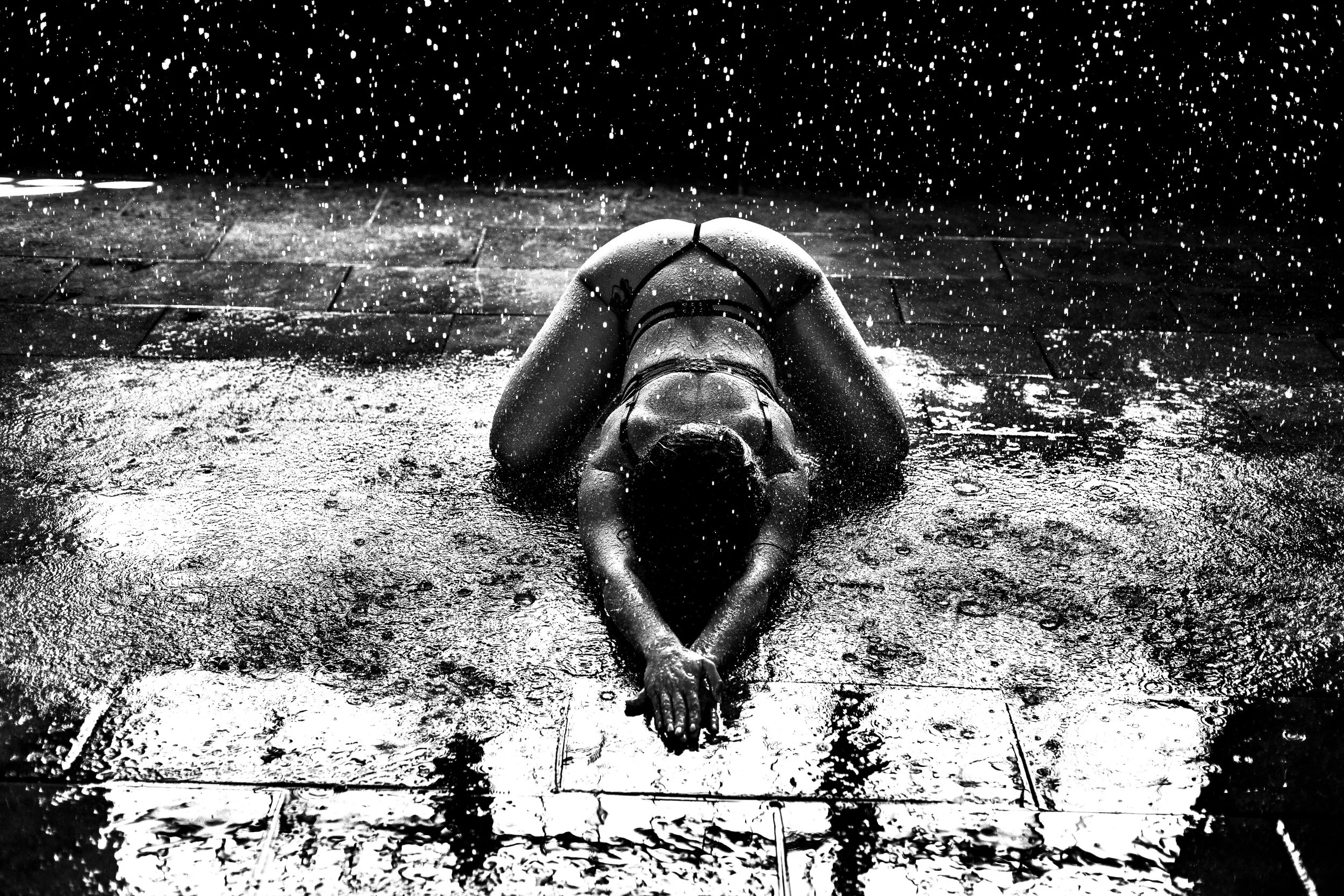 5R8A0129b&w copy.jpg