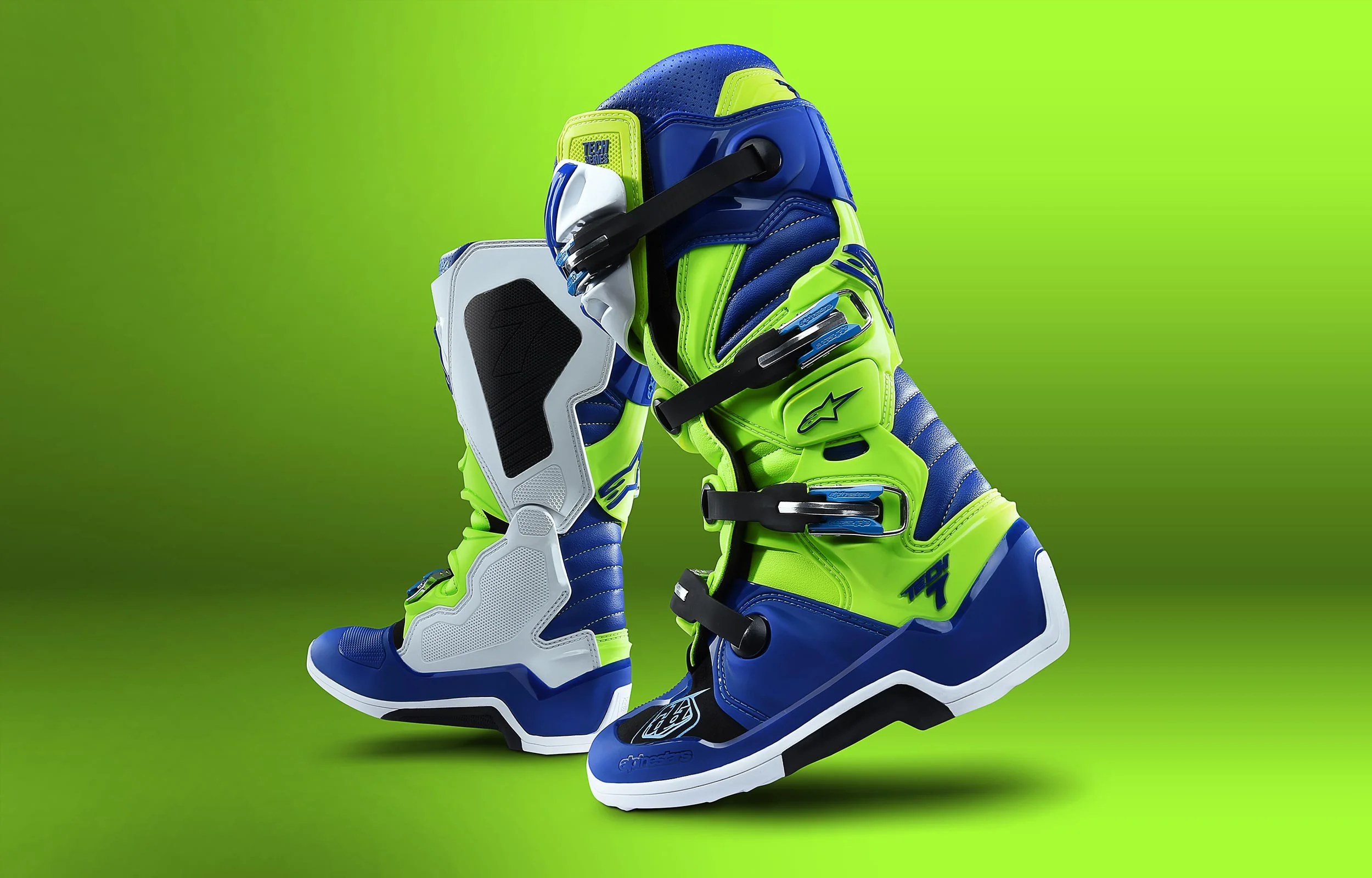 Photogrophy_Boots_Green.jpg