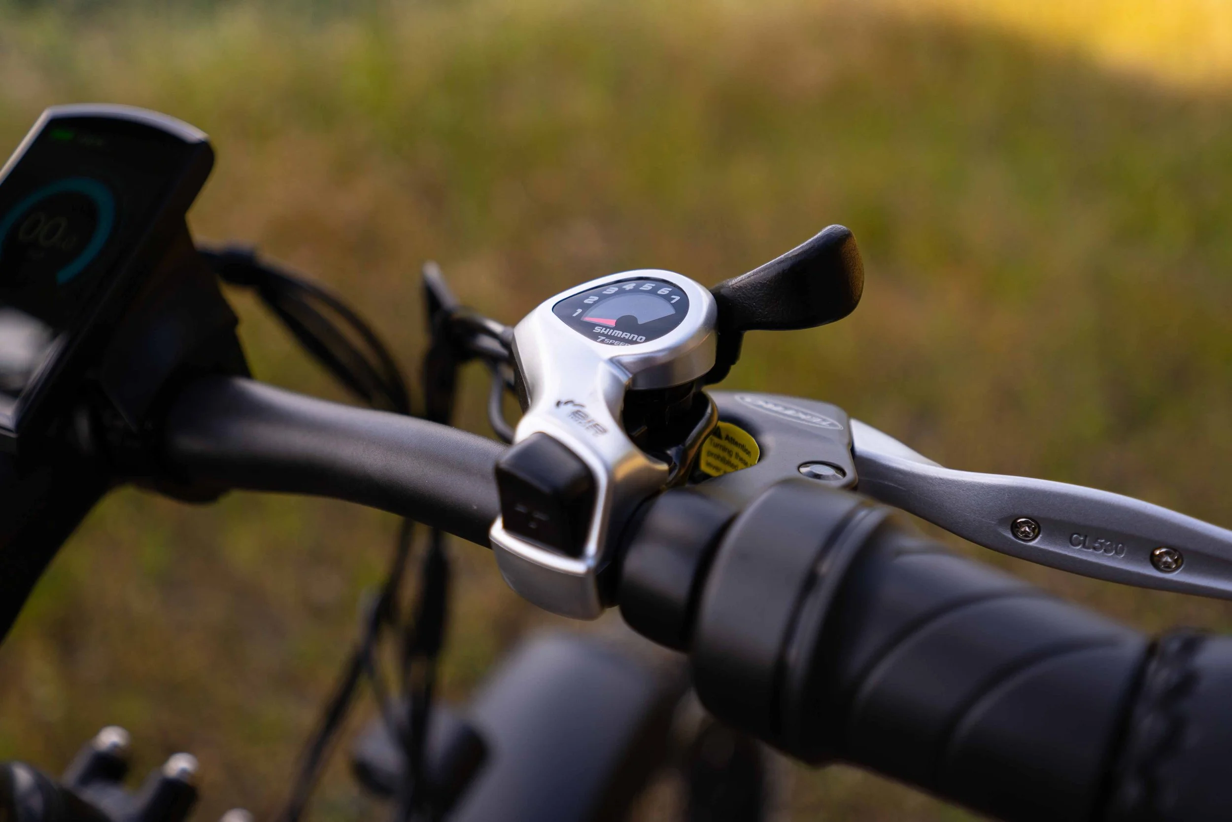 HJM Toury review 1,399 VALUE BUY, GO ANYWHERE, DO ANYTHING, ELECTRIC BIKE — ELECTRIFIED REVIEWS