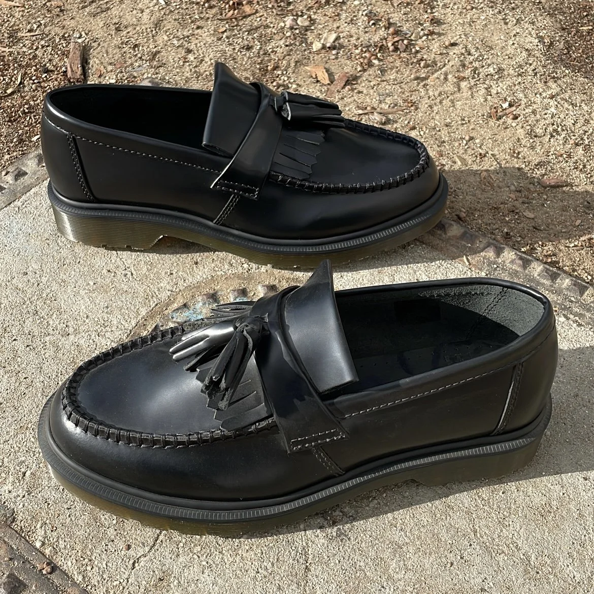 Dr Martens Adrian Tassel Black Smooth