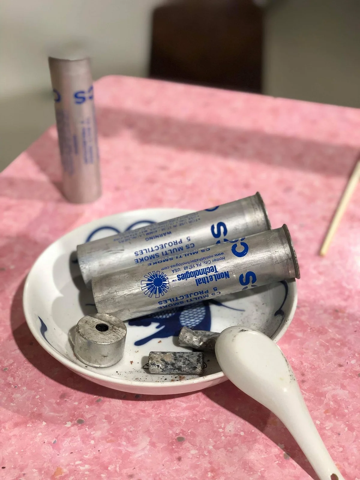 抗爭物品融入創作 文學季展覽藝術家回應時局