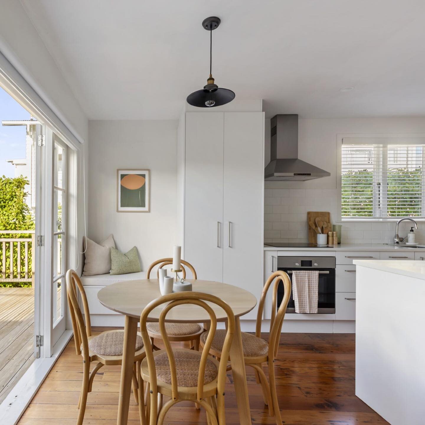 Making the most of all the nooks and crannies in this cute character kitchen
.
.
#finerhomes #finerdining #finerhomestaging #finerbydesign #smallspaces #smallspaceliving #smallspacestyling #nooks #kitchen #kitchenstyling #homestyling #homedeocr #kitc