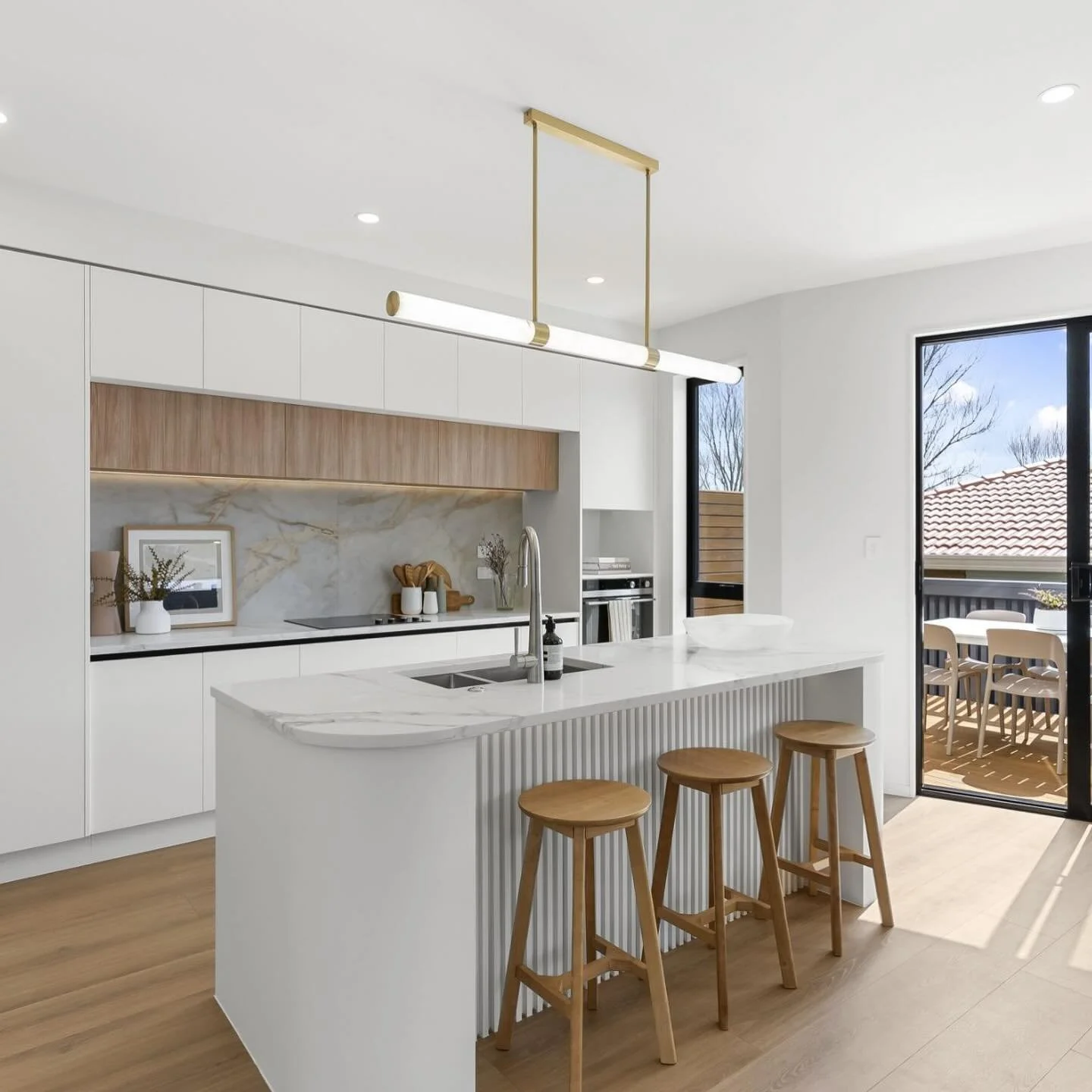 Yes we style the  kitchen  too!!! Your staging package will include all the little bits and pieces that make it feel like a home. :)
.
.
#finer #finerhomes #finerhomestaging #kitchen #kitchenstyling