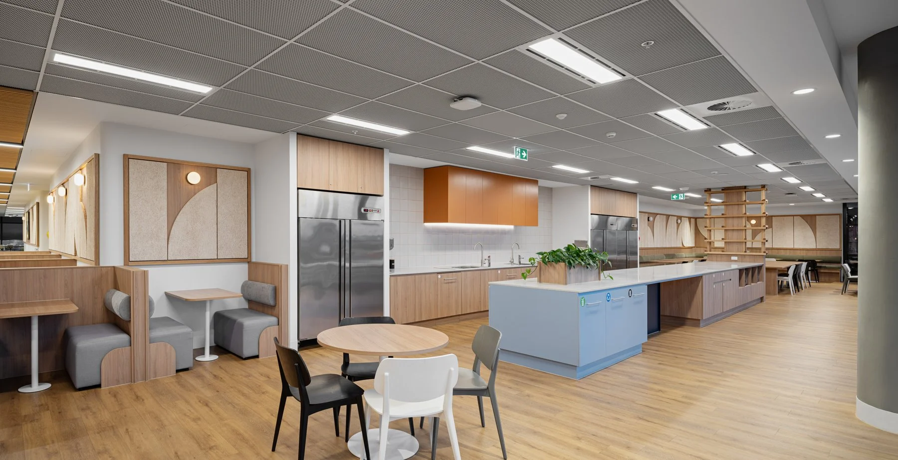 Central breakout area
