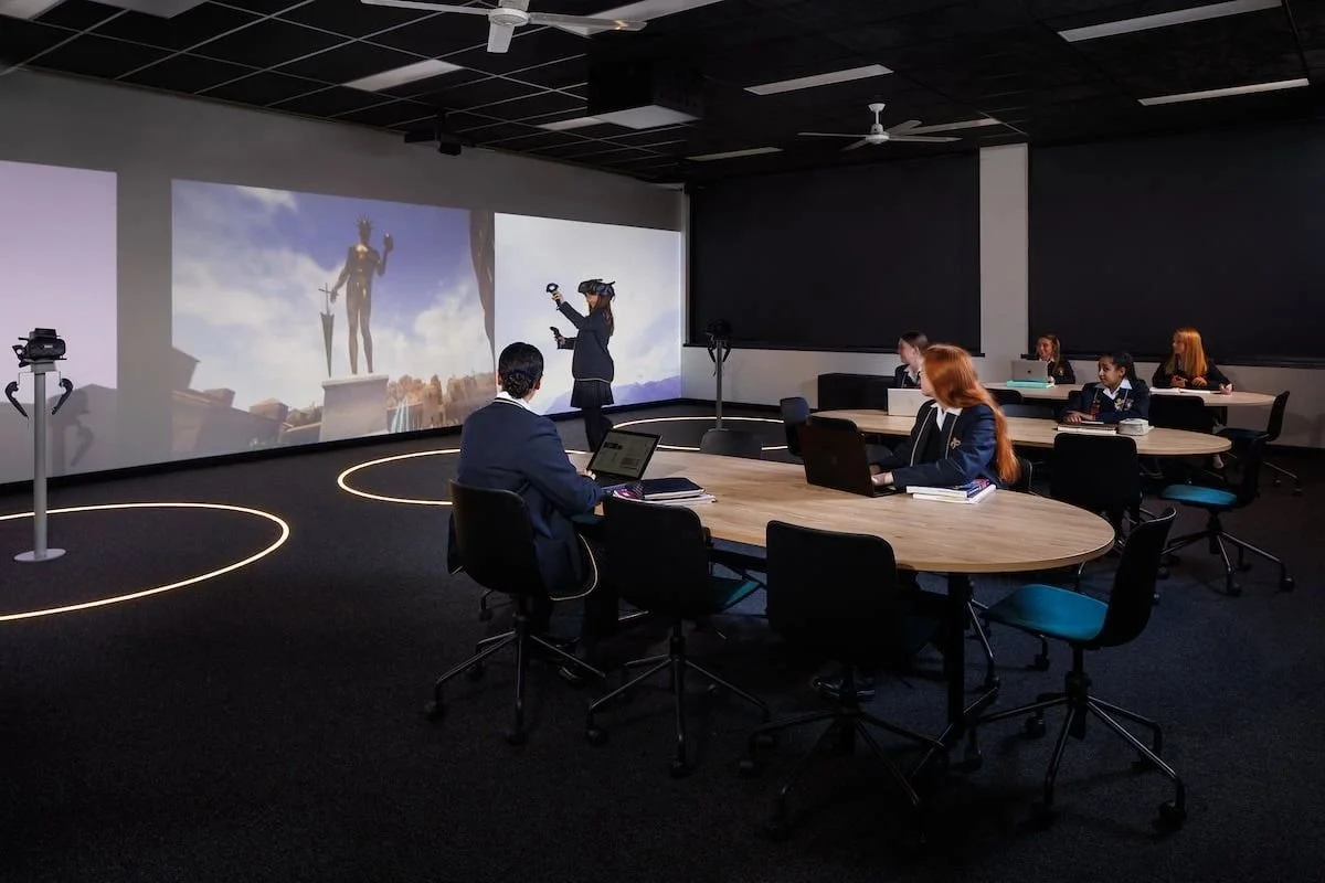  Dedicated virtual reality classroom 