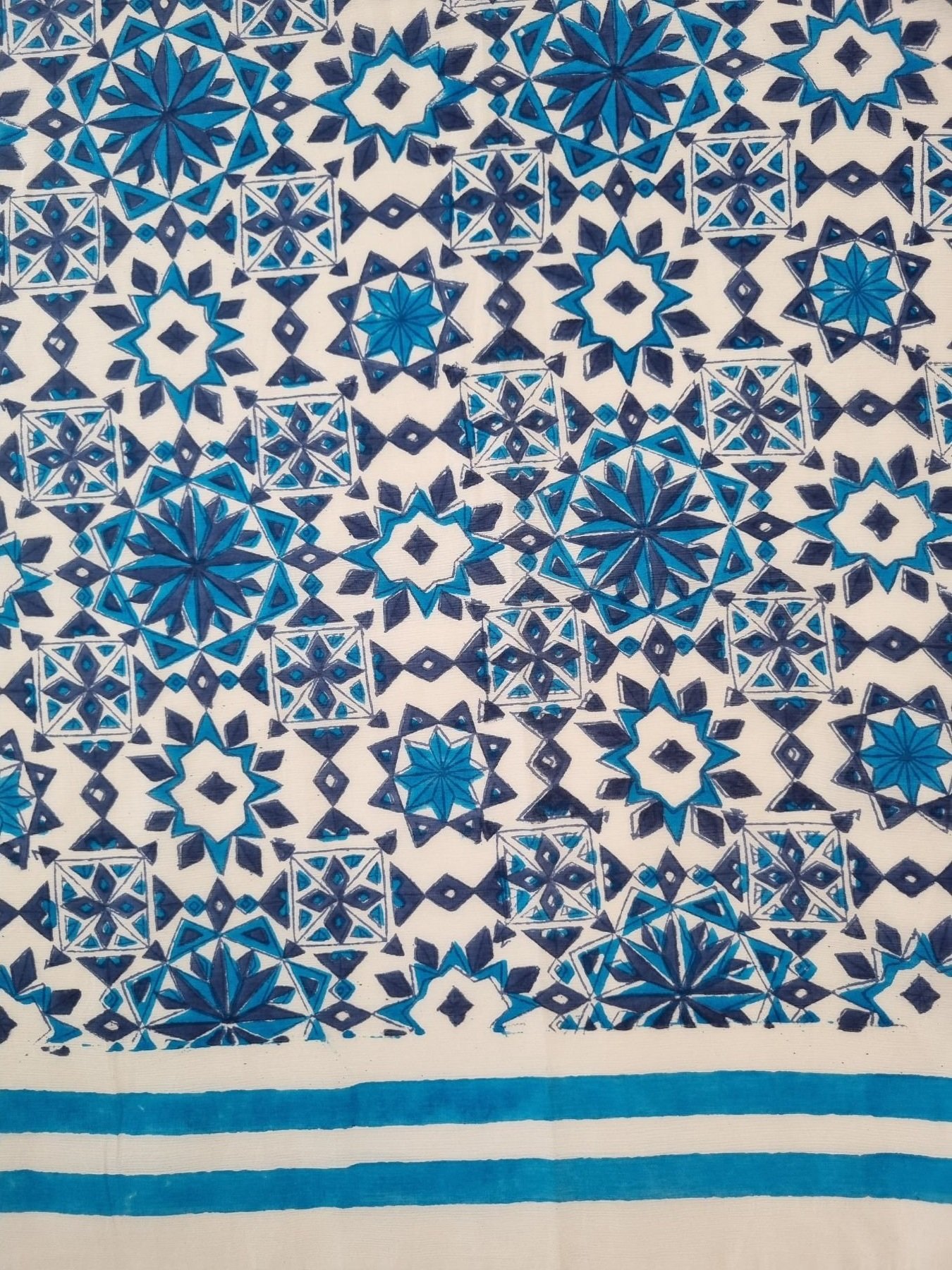Blue-%26-White-geometric-scarf-print.jpg