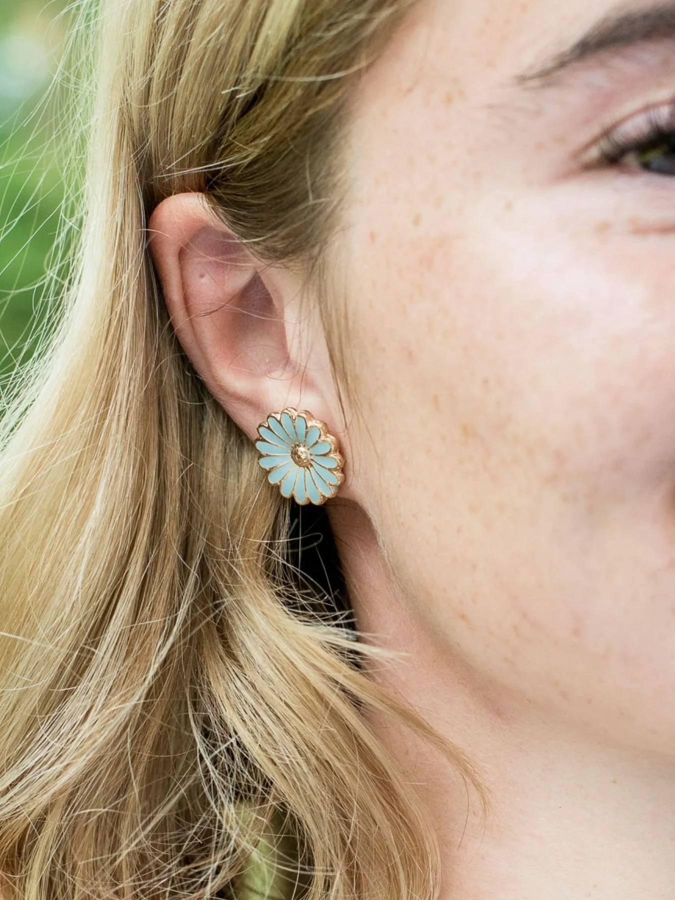 fairtrade-flower-stud-earrings.jpg