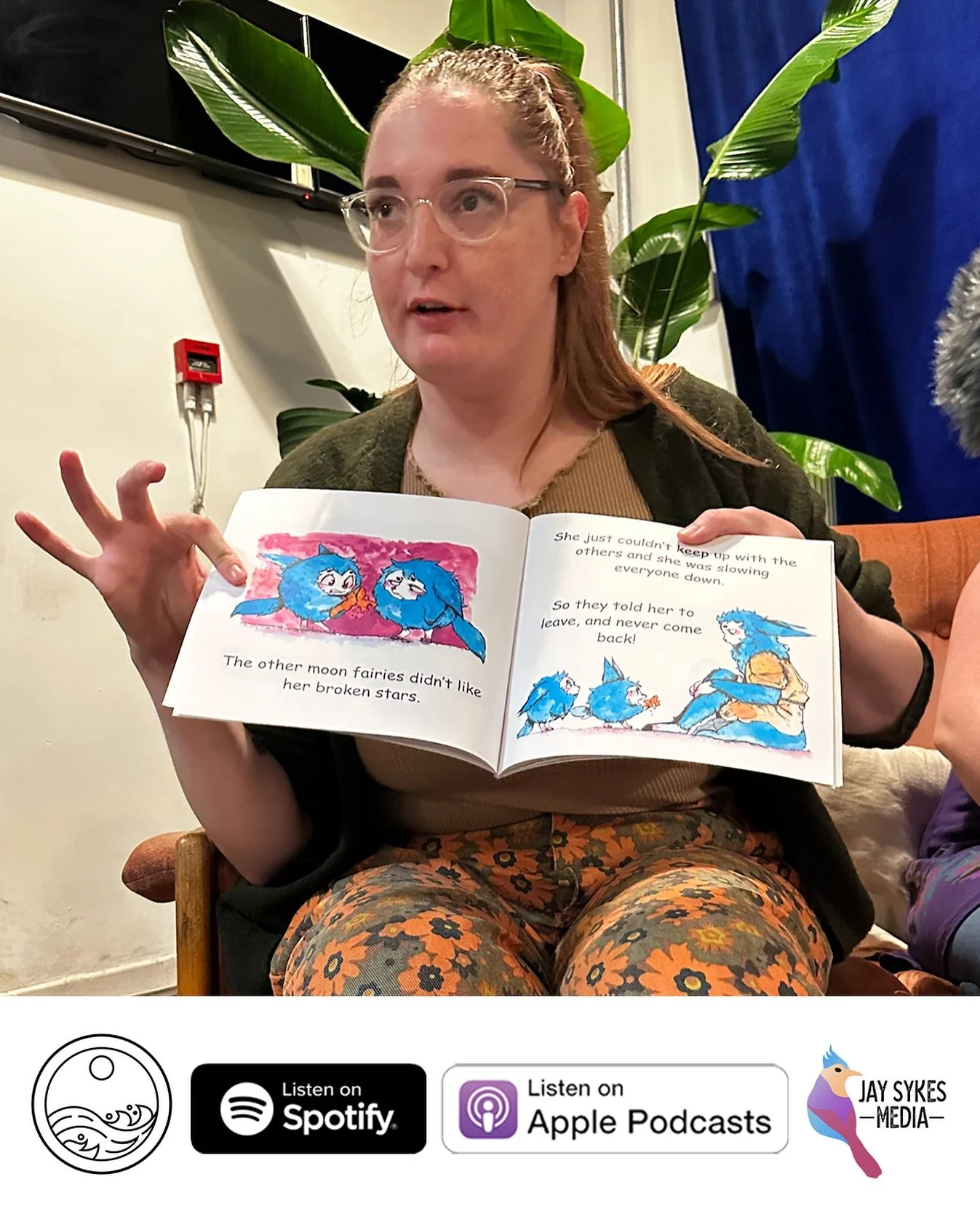 A new episode of the #ArtyParti #podcast is now available to enjoy - use the link in our bio, or listen wherever you get your podcasts 🎨🎉🎙️

At &lsquo;Show &amp; Tell&rsquo;, #artists &amp; #creatives of various disciplines are invited to &ldquo;s