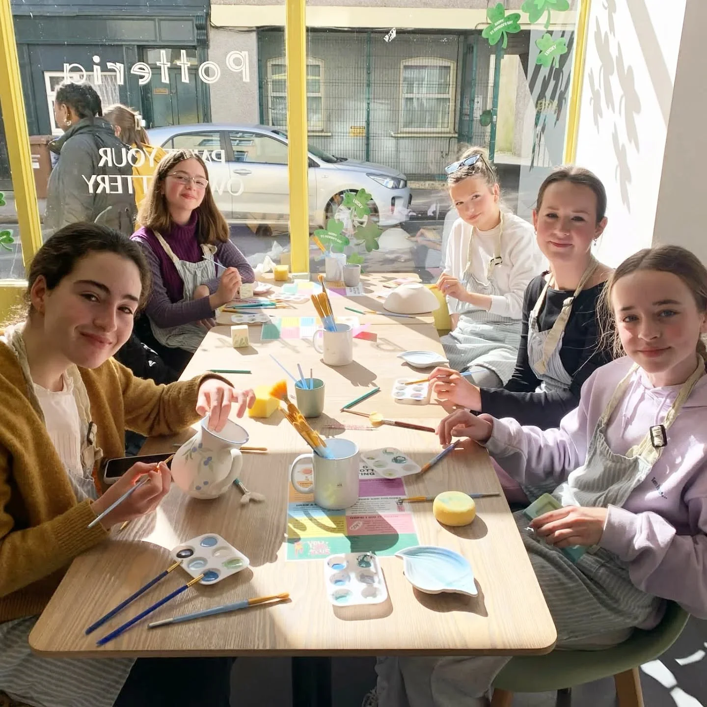 Our Fearless girls in Cork had a fantastic Saturday getting creative with pottery! 🎨🖌️ Beautiful moments, great company, and lots of fun.