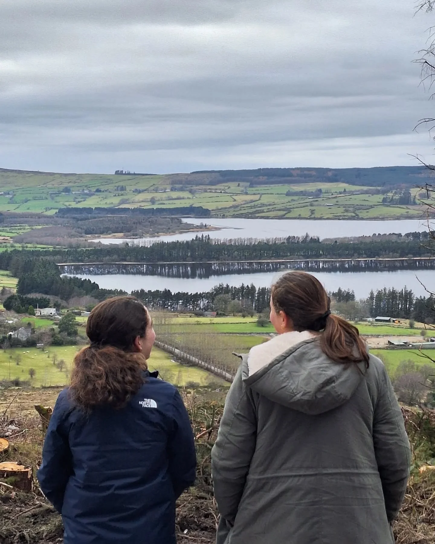 We had a wonderful weekend reflecting on Lent and generosity! We hiked, baked, crafted with clay, enjoyed a movie night, and celebrated Sunday Mass. 
Join us for Art of Living this April! 
#Lent #artofliving