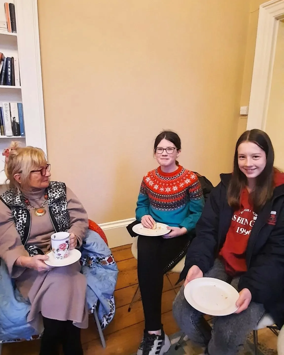 Last Saturday, our Fearless Dublin girls brought joy to the elderly with heartwarming Christmas carol singing. 🎄🎶 Swipe to the end to catch a glimpse of their festive tunes and special moments shared with the residents of Glenard. 🌟☕ #Fearless #Vo