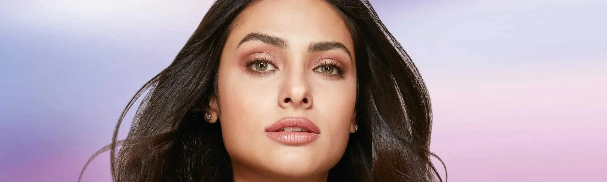 L'Oreal Glycolic Gloss Global Campaign Feat Renata Notni