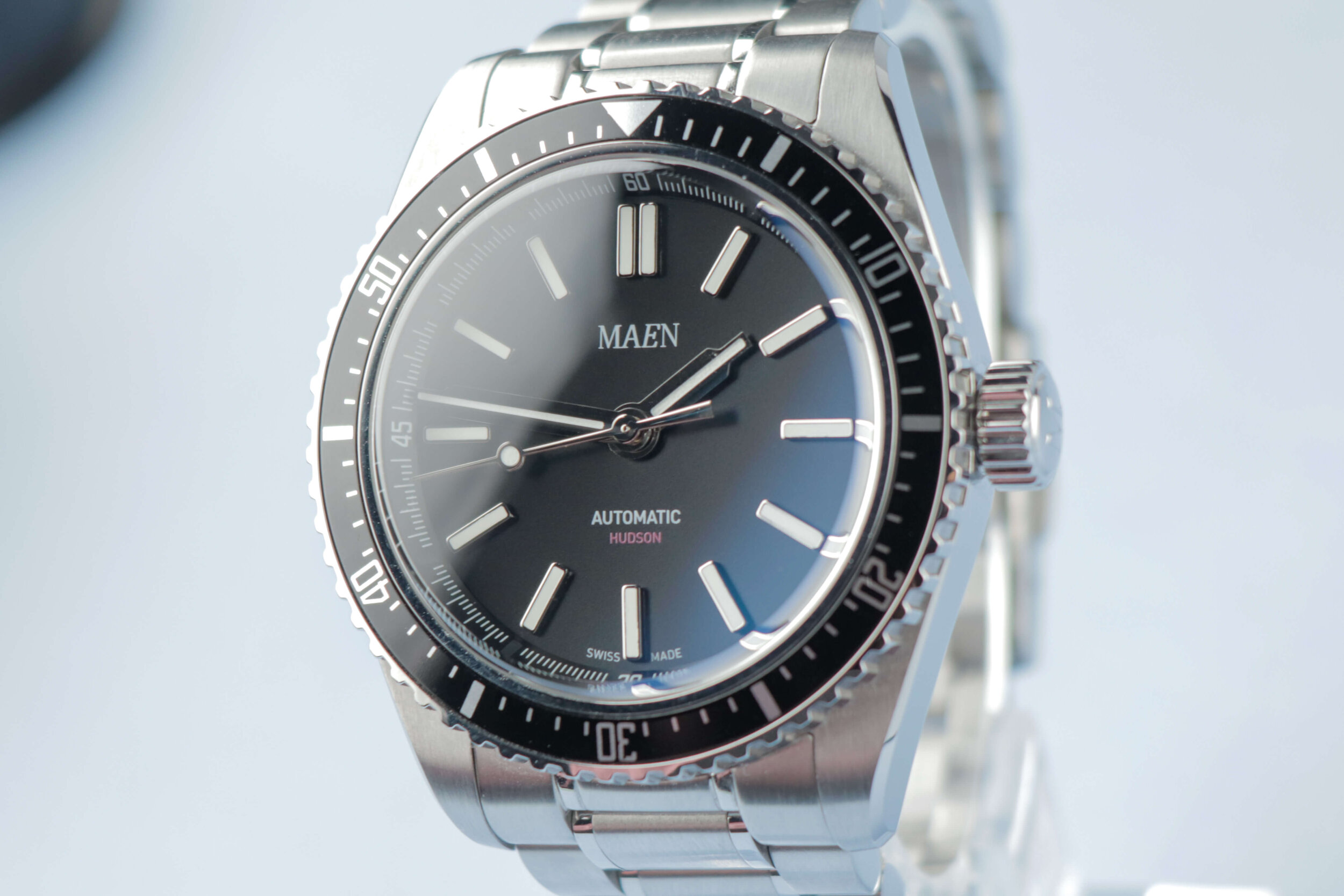 Maen Hudson MKIII 38 Review - We Need More Dive Watches Like This 