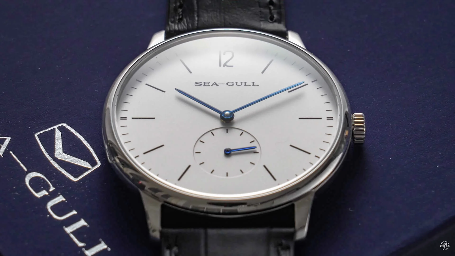Best Minimalist Watches For Men – Stylish Bauhaus Watches Under $500 ...
