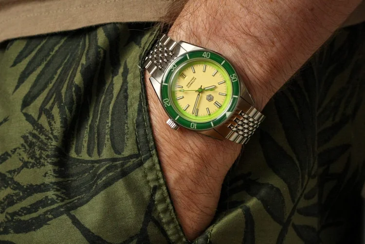 Sn0116 San Martin SN0116 Watch Review (B & GMT Style) | Better Than Swiss Made ...