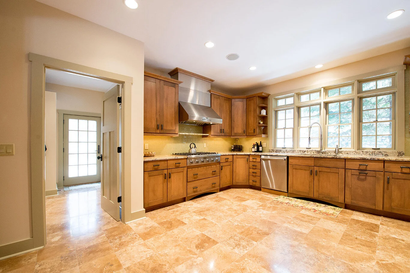 Lodge in Kenoza Lake Estates