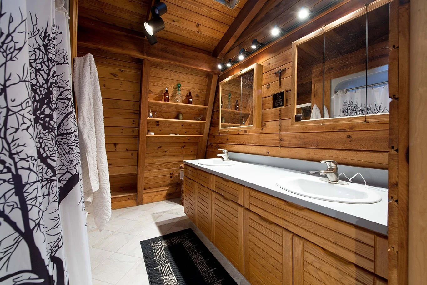 1644 Lakes Road-46.jpg