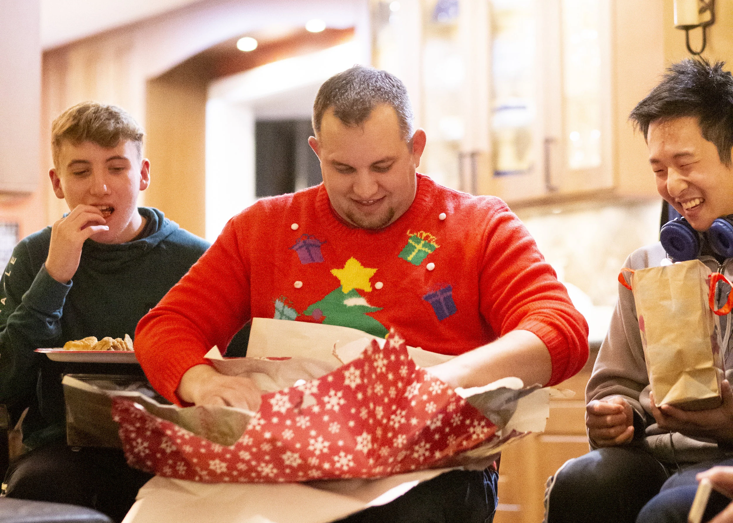 HS Christmas Party 11.JPG