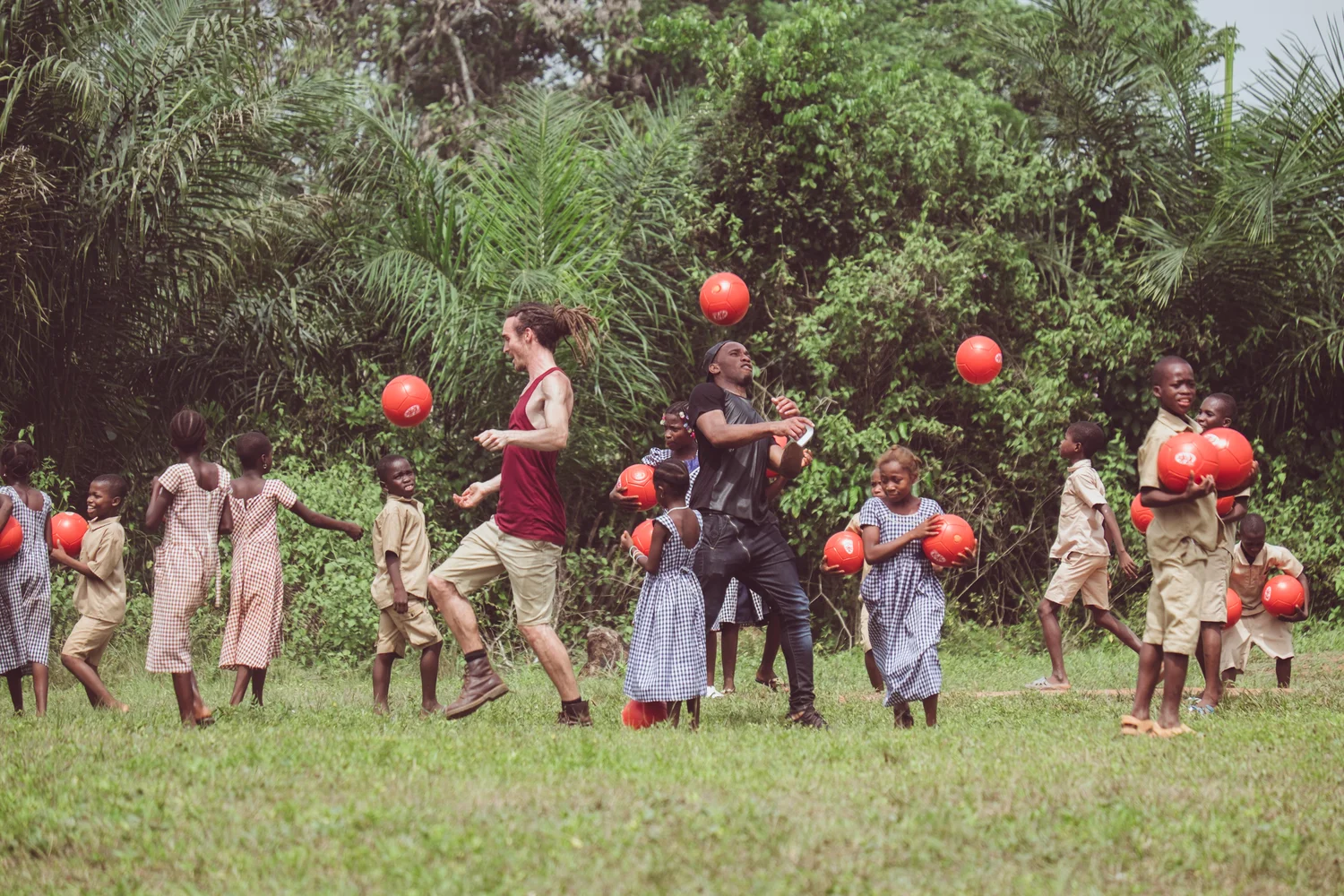 Néstle Coco Plan Road to Sustainability featuring Fun 4 Louis and Didier Drogba