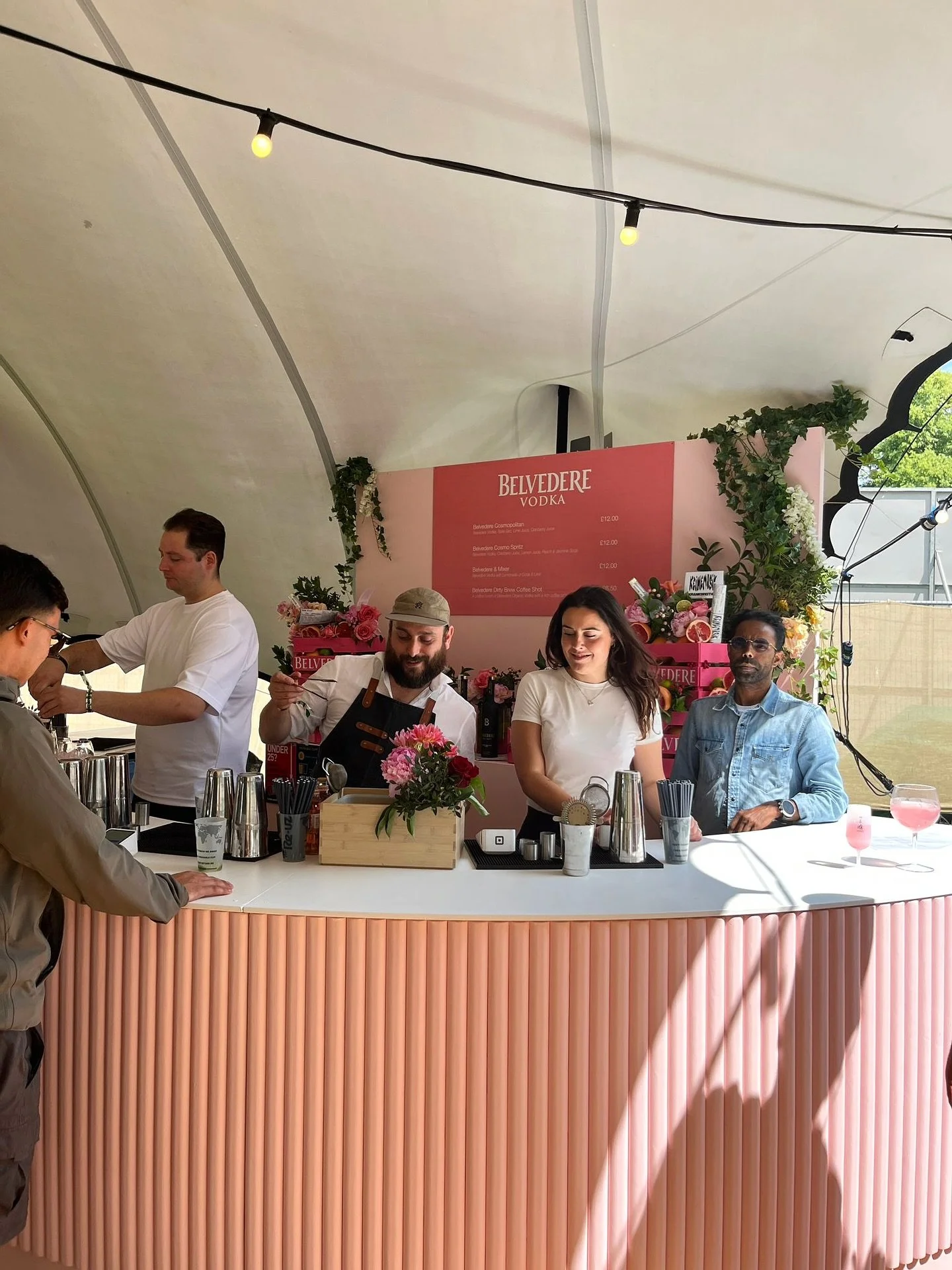 Pink Cocktail Club 🩷🌸🎟️