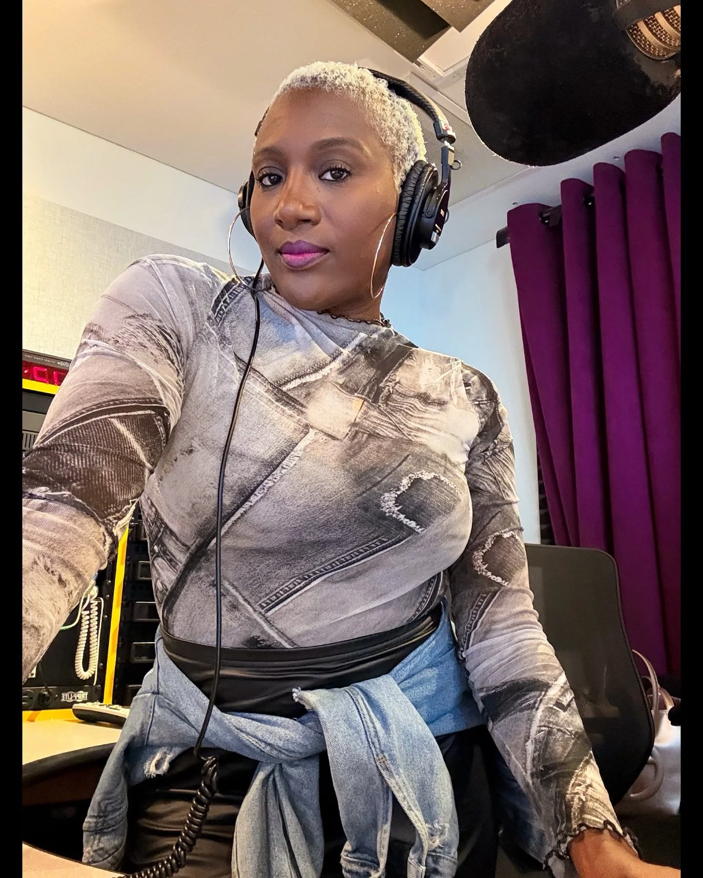 Ain&rsquo;t no better feeling than knowing you back in that mode 👏🏾

Happy Fri-YAY!!! 🩷🥂