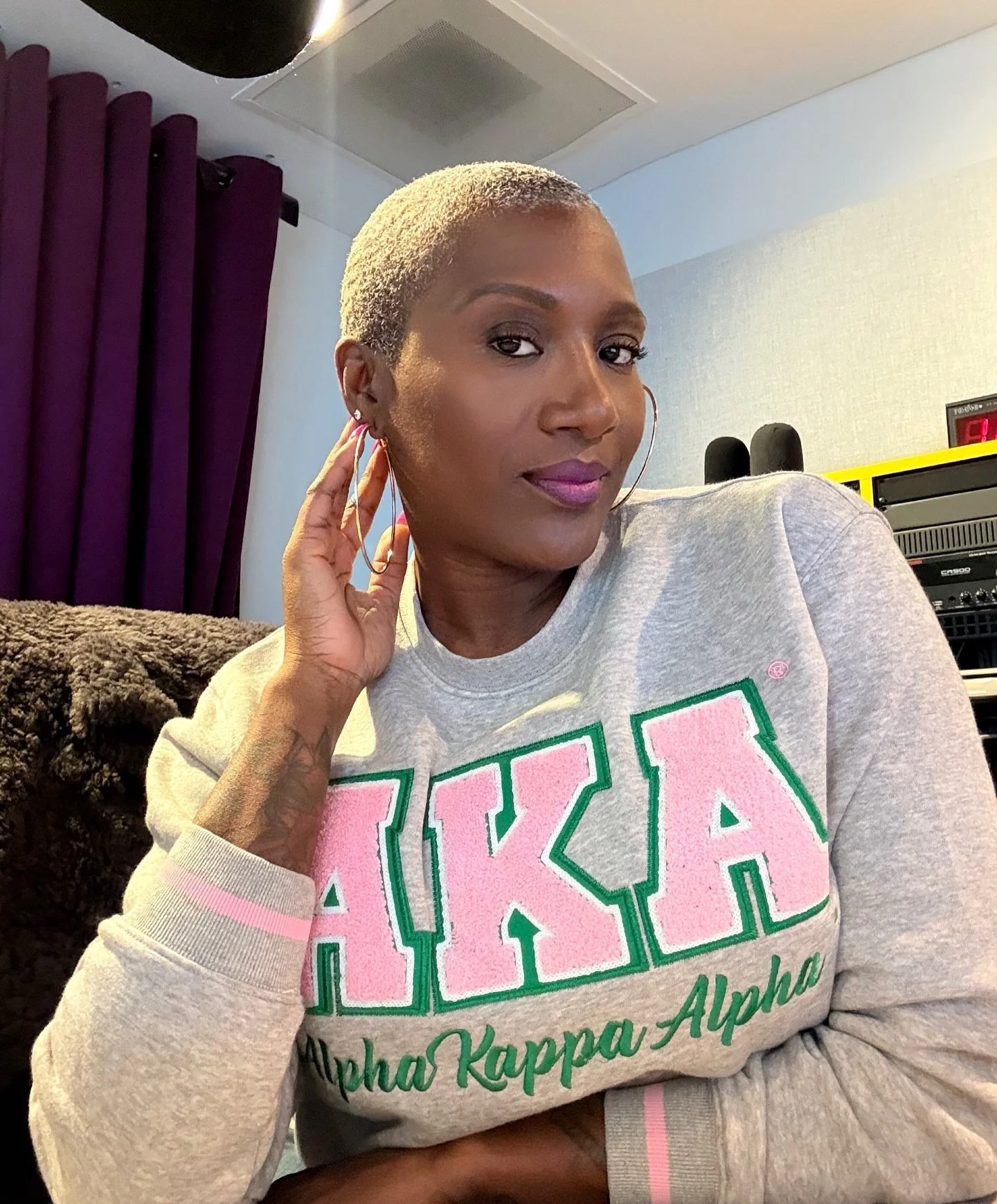 It&rsquo;s been a VERY serious matter for 118 years! 🩷💚 Happy Founders&rsquo; Day to my Illustrious &amp; OH SO Sophisticated Sorors of Alpha Kappa Alpha Sorority Incorporated! It&rsquo;s a great day to be an AKA! 🩷💚🩷💚 #First #1908 #AKA