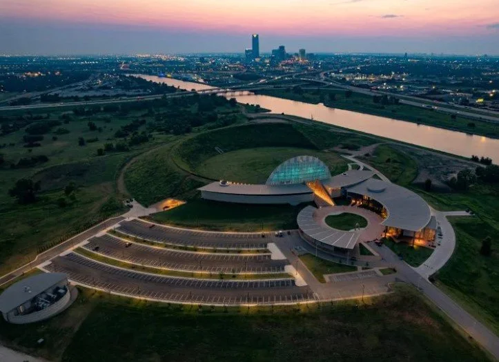 Dezeen Johnson Fain completes curvilinear First Americans Museum after
