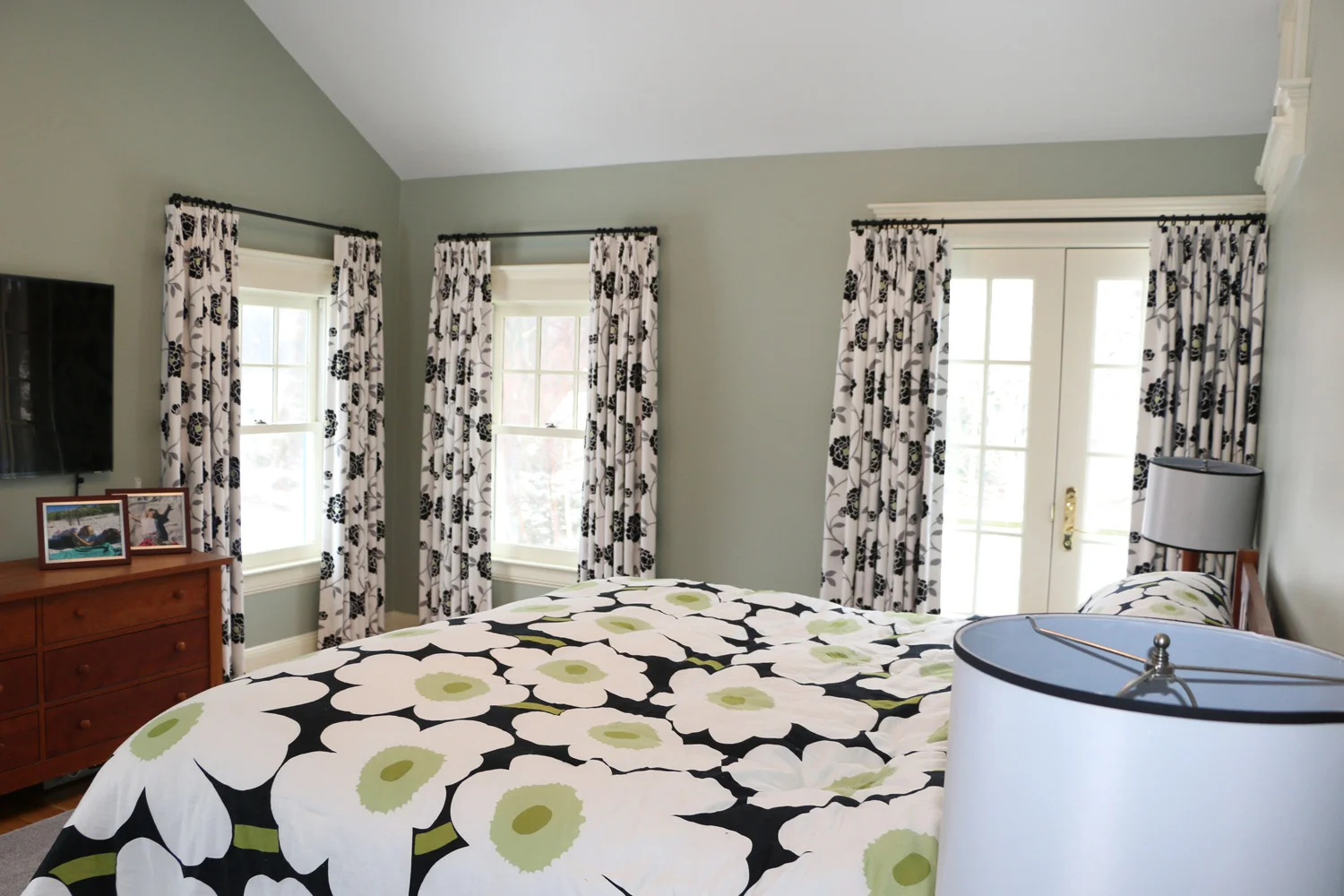  Designed by Suzy at Sew Bella Home. 