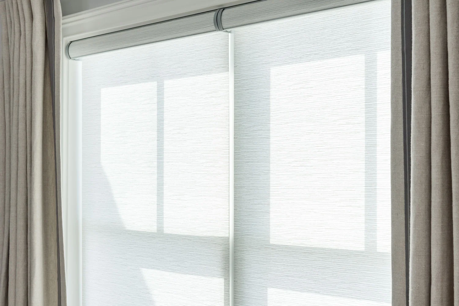 Lafayette Roller shades